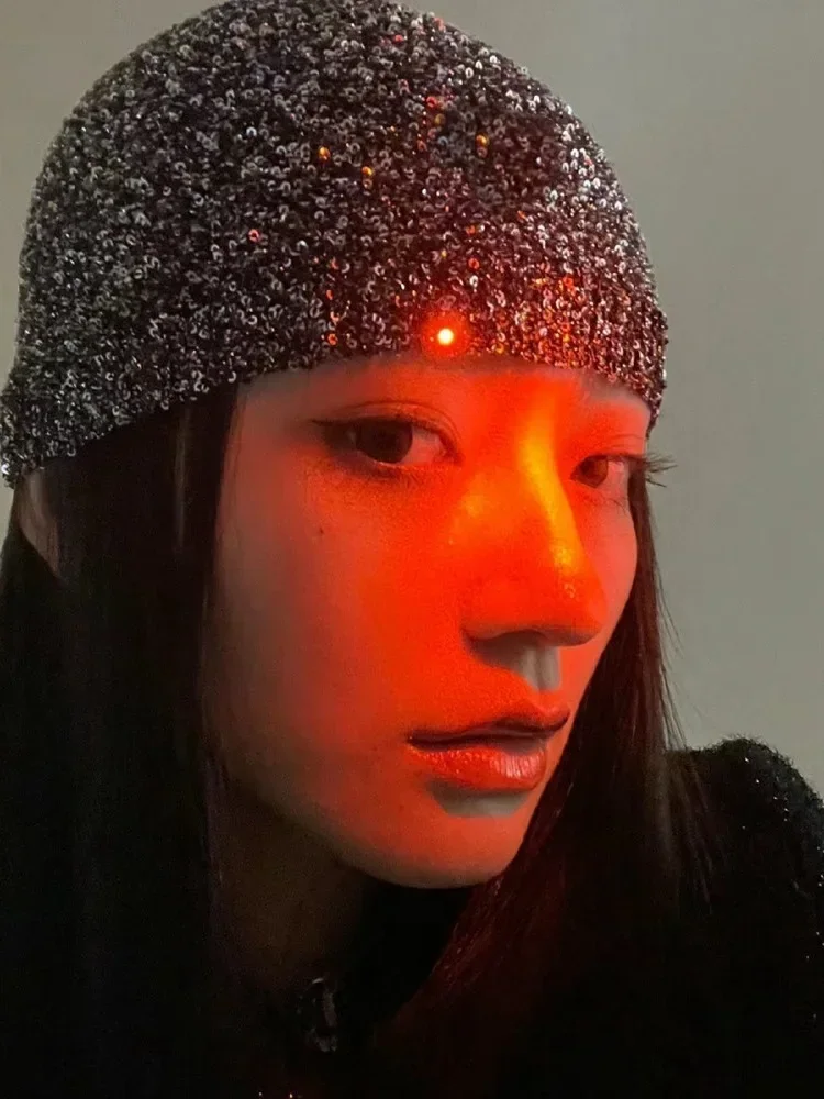 Korean Designer Y2k Shiny Cold Cool Street Sequined Knit Hat Spring Summer Girl Glitter Fashion Knitted Bag Head Beanie Hat