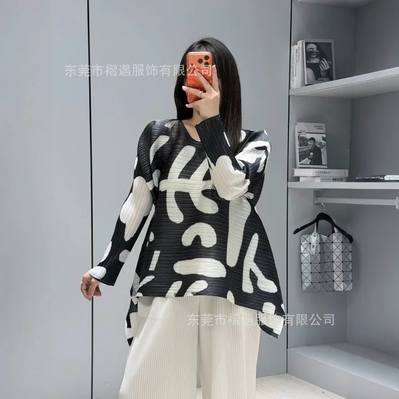 Personalized Geometric Print Ruched T-Shirt 2026 Autumn New Fold Casual Print Design Ruched Long Sleeve Double-Sided Flutter Top