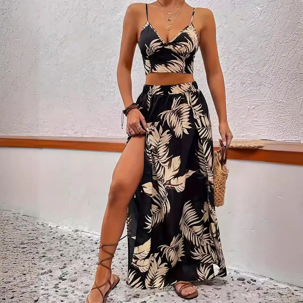 

Женский летний костюм-двойка с юбкой на бретелях и высоким разрезом, для офиса, без фирменного знака