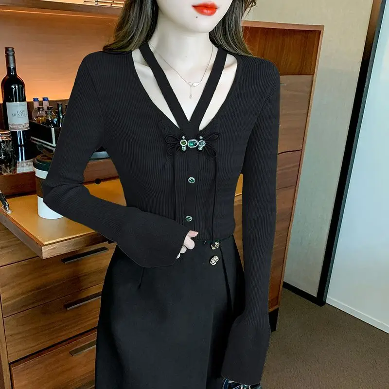 

Bow Embroidered Flares Sweater Knitted Pullover Button Women's Clothing Elegant Solid Color V-Neck All-match Commute Tops