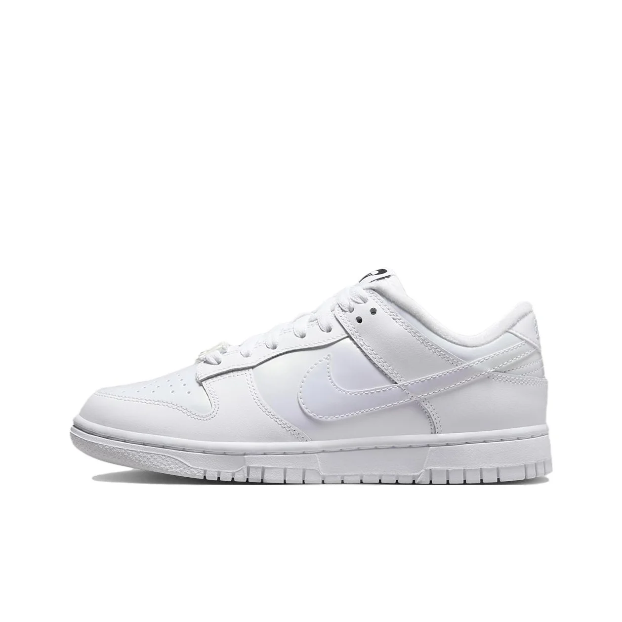 Nike Dunk Skateboard Shoes Women's Low Top White FD8683-100
