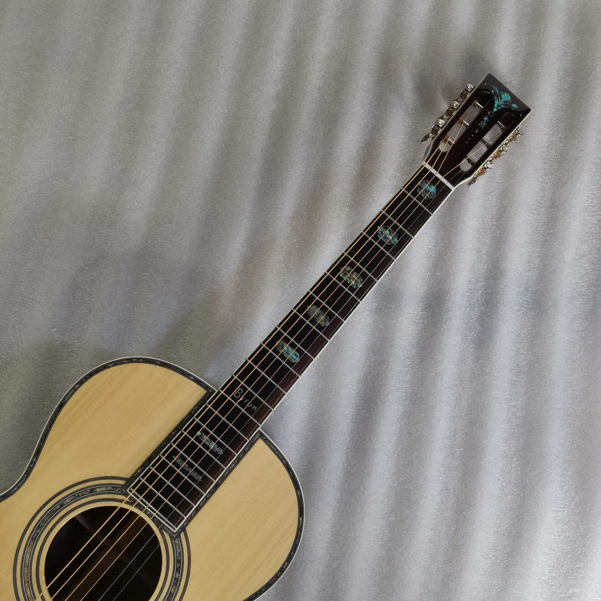 custom handmade parlor guitar with soundhole eq OO solid top best quality professional small guitar with slot headstock