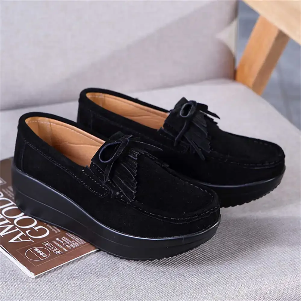 

High Platform Round Toe Women Shoes Models Skateboarding Women Loafers Luxury Designer Women Sneakers Sports Lofers