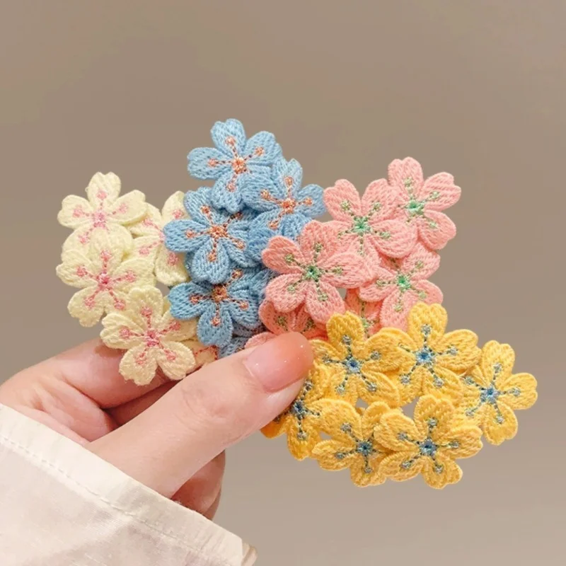 

Versatile and Exquisite Hair Accessories Embroidered Hair Clips Delicate Floral Hairpins Gentle and Elegant Side Clips