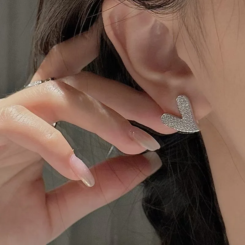 

CHOZON S925 Solid Silver Full Pavé Heart Earrings Vintage Glam Sparkling Statement Jewelry Gift for Women