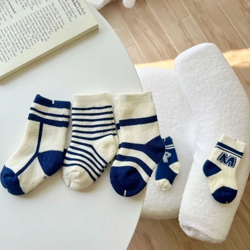 

Children's Cotton Socks Autumn/Winter New Geometric Thick Baby Cute Letter Striped Sports Stylish Middle Socks Kinder Socken