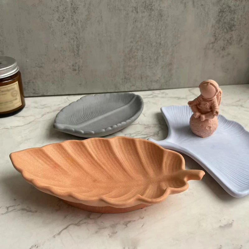 DIY Ginkgo Leaves Maple Leaf Silicone Molds Handmade Leaf Ashtray Tray Dish Mirror Plaster Resin Mould Jewelry Storage Moulds