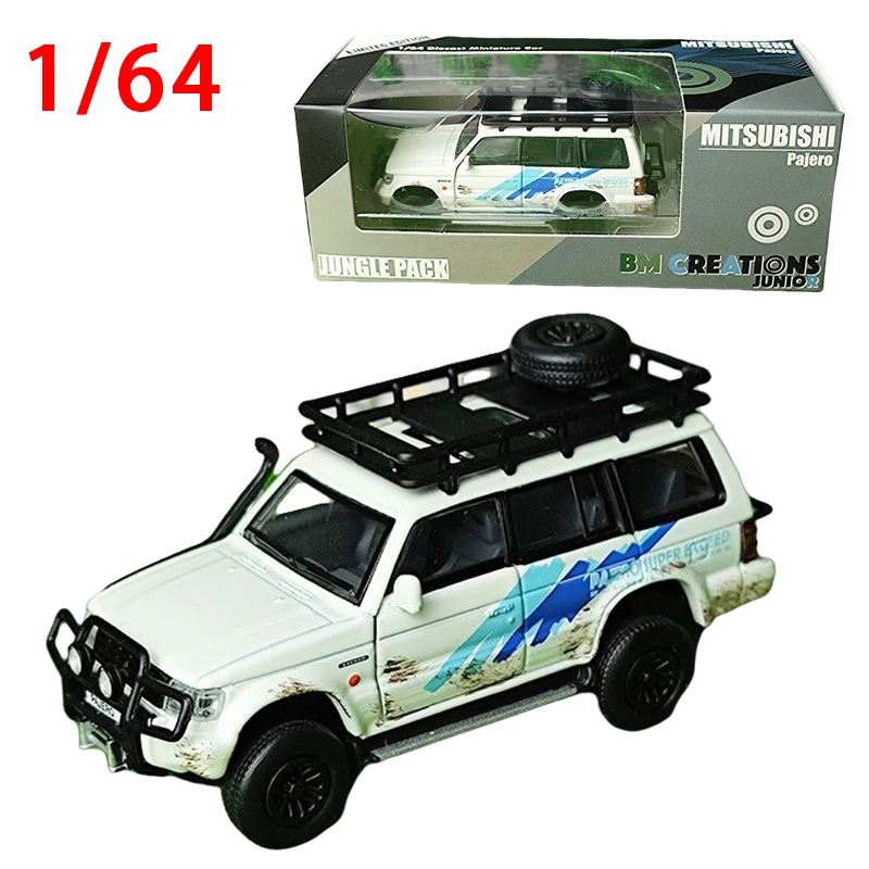 Diecast 1/64 Scale Model Car Mitsubishi Pajero Alloy Car Model Off-road Vehicle Toys for Boys Original Box