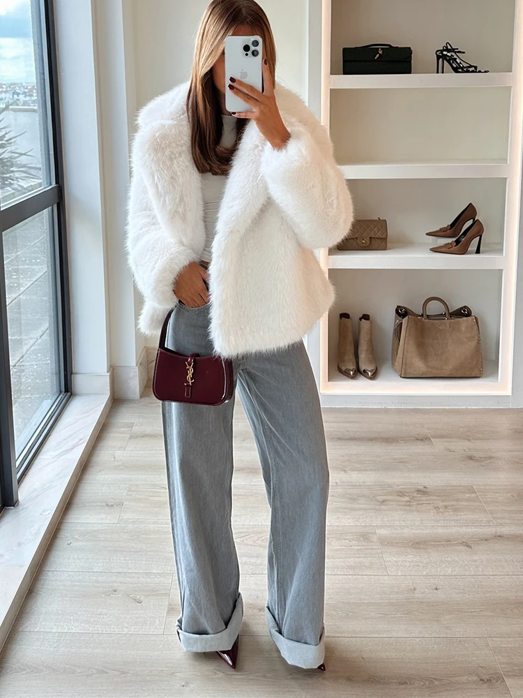 TRAFZA Vintage Faux Fur Women Jackets Solid Turn-down Collar Long Sleeve Warm Coat Chic White Fashion 2024 Winter Autumn Outwear