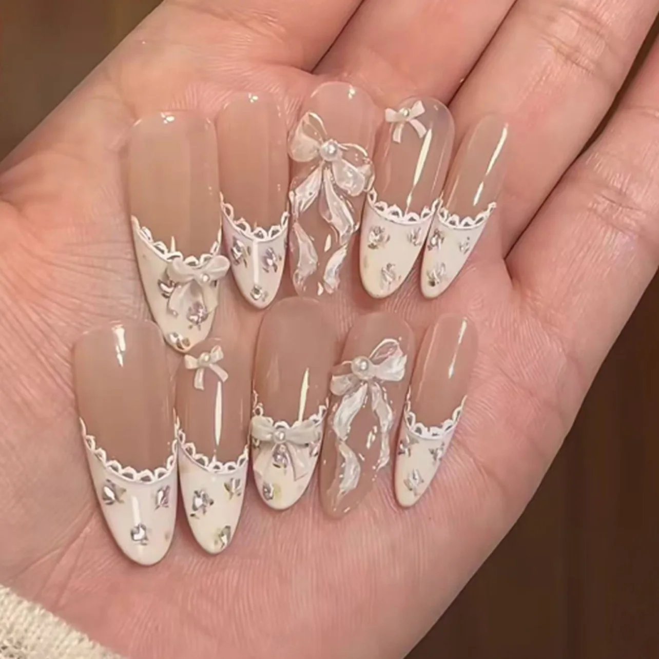 

24Pcs Press on Nails Short Almond French Ribbon Bows Full Coverage Nail Tips for Women&Girl Removable Wearable False Nail Art