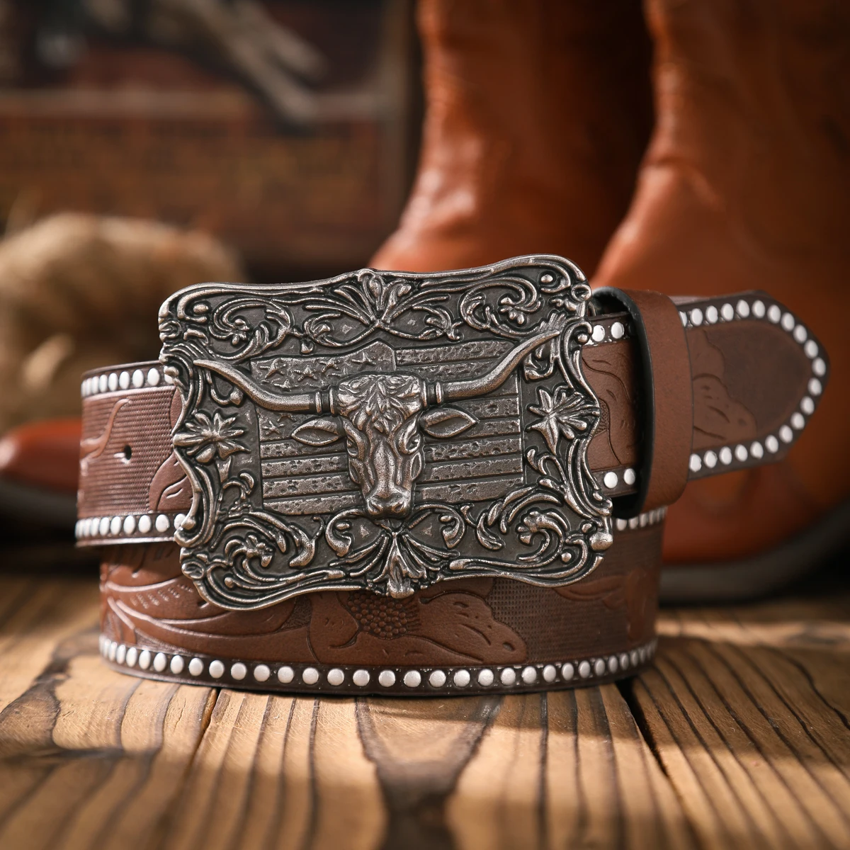 Ein lässiger und Retro-Gürtel, ein Taillenaccessoire für Kleidung im Western-Stil, Metallschnalle, PU-Gürtel, geeignet für Männer und Frauen