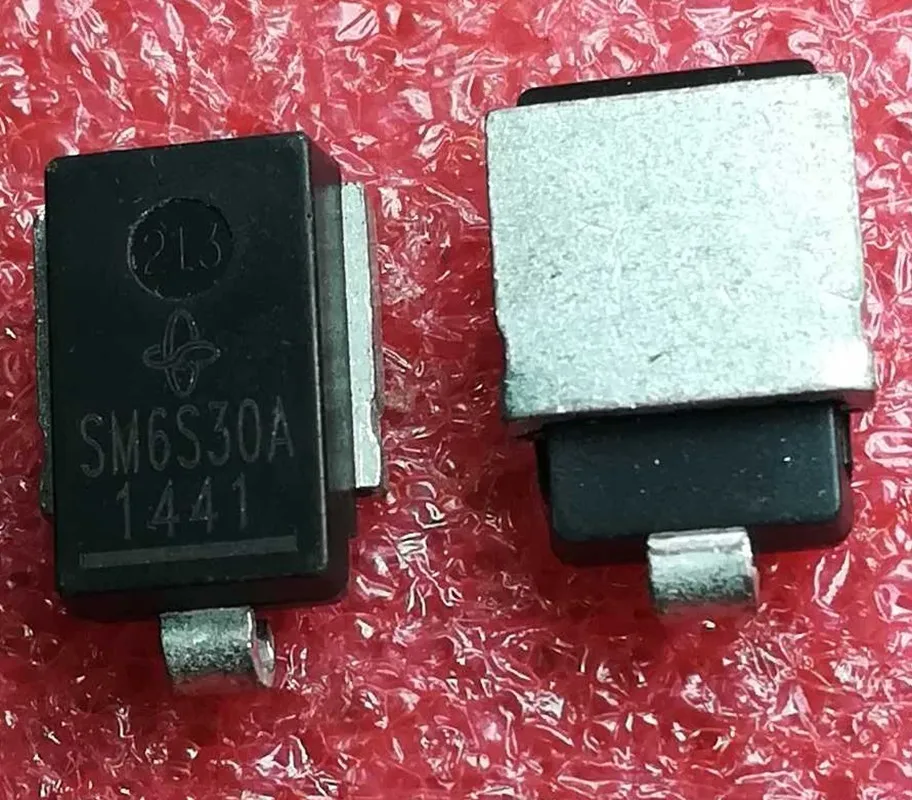 Diodo transitório TVS SM6S30A SM6S30AHE3 DO-218