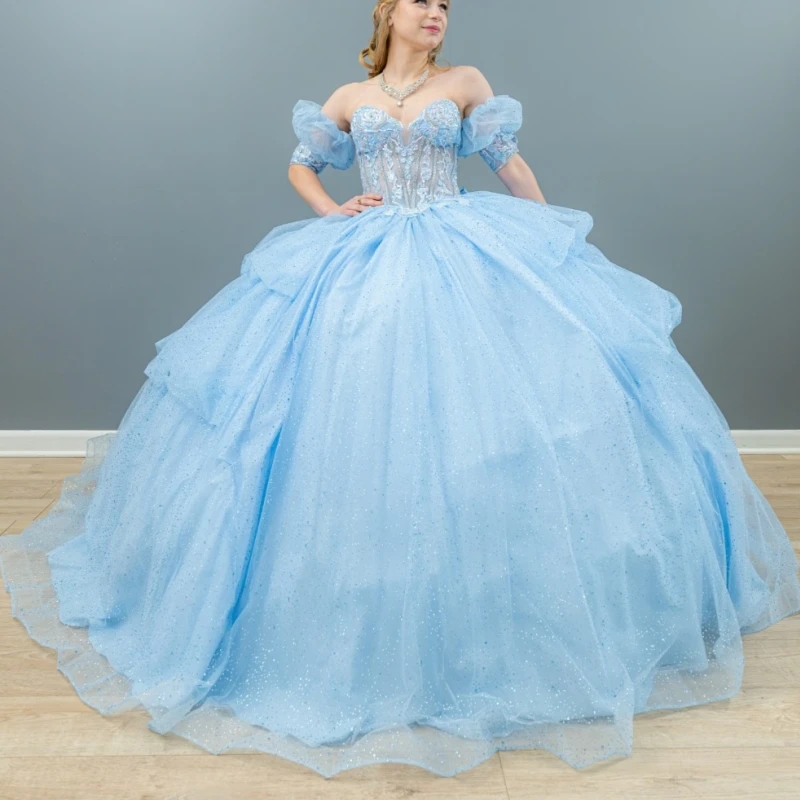 

Небесно-голубое блестящее платье Quinceanera, бальное платье с открытыми плечами, аппликация, кружево, бусины, бант, тюль, корсет, вечерние, день рождения, сладкое платье 16.