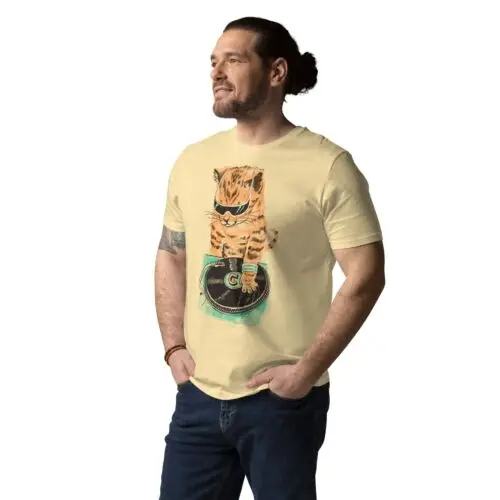 Scratch Master Kitty T-Shirt