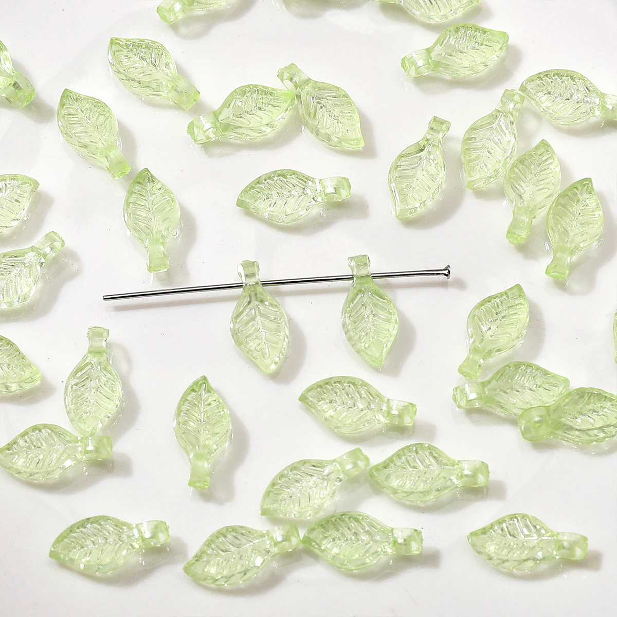 50-200 stuks acryl bladvormige bedels gekleurde bladeren tussenstuk kralen voor DIY kettingen armbanden knutselwerk sieraden maken