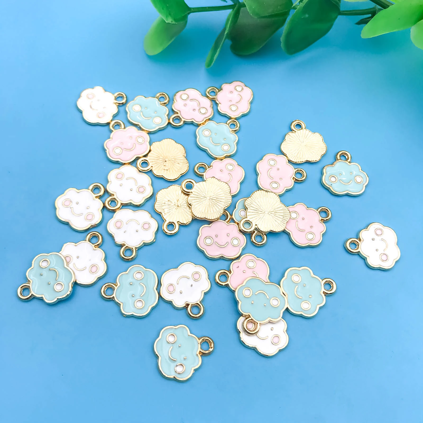 Mix 30pcs/Set Enamel Dripping Oil Smiling Face Cloud Shaped Charms Pendants for DIY Necklace Bracelet Earrings Jewelry Making