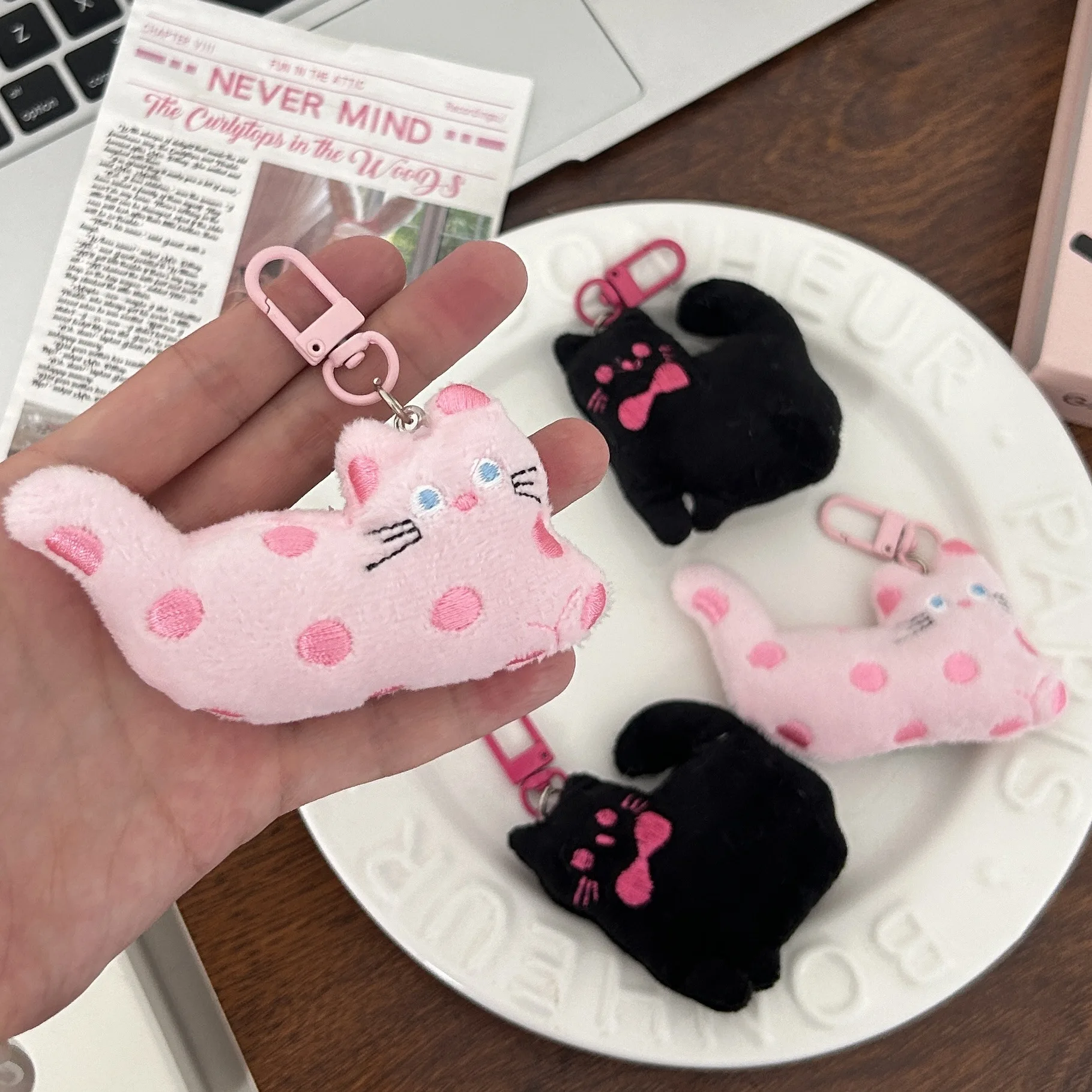 جديد Kawaii حقيبة سلاسل لطيف القط المعلقات الكرتون بناتي القلب INS سلاسل المفاتيح زوجين وأفضل صديق الهدايا الحقائب المدرسية اكسسوارات