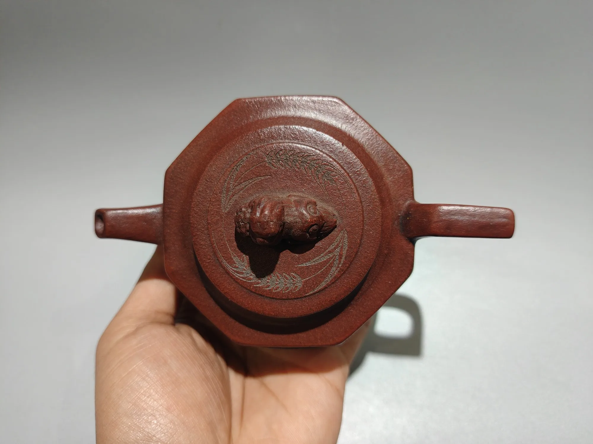 Yixing Purple Clay Pot Red clay Marshal He Long Cultural Revolution Pot Lion covered teapot Kettle Gather fortune Ornaments