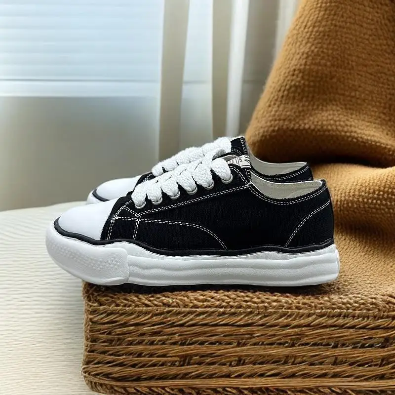 New autumn canvas shoes for men low-top thick-soled height-enhancing casual versatile niche sneakers dissolving shoes