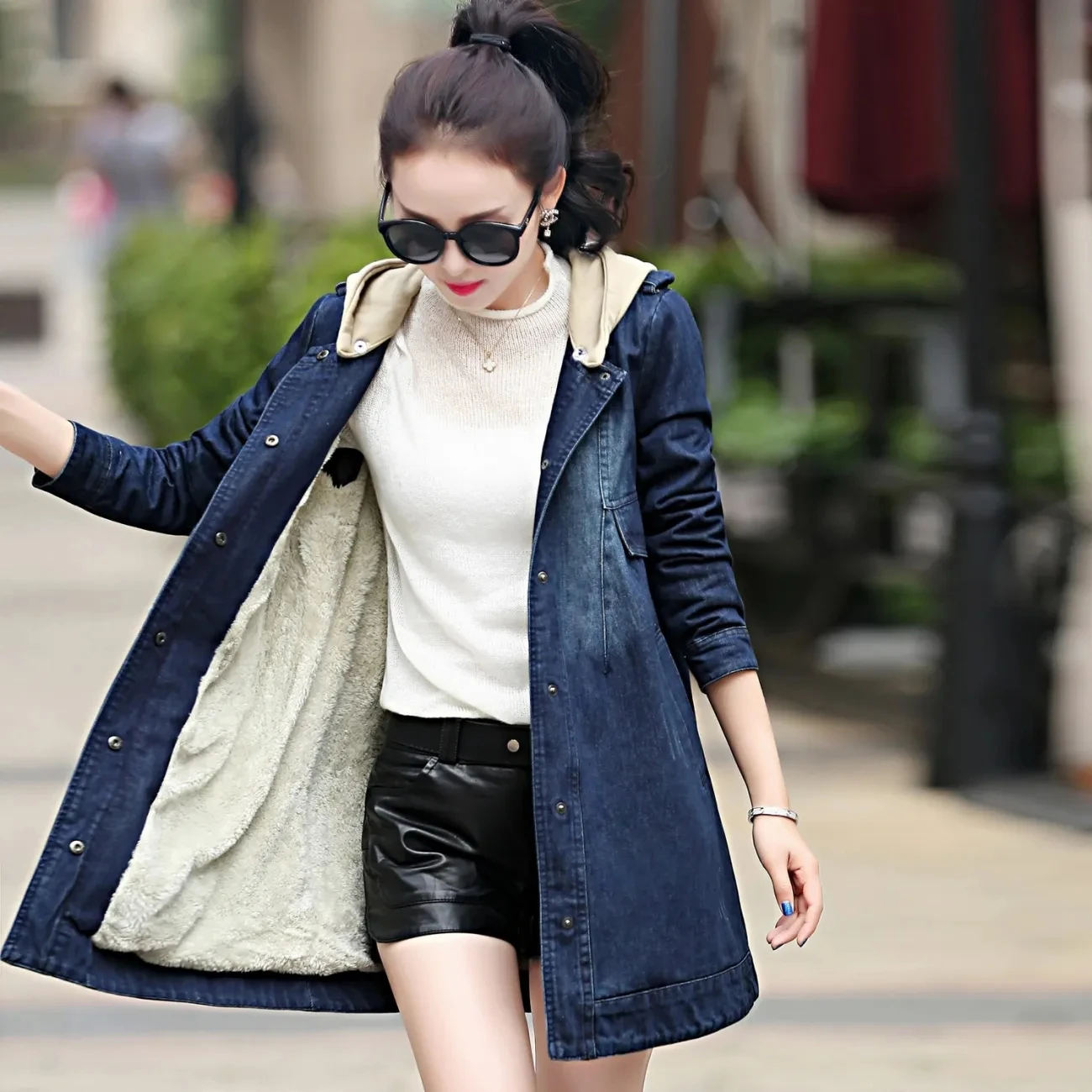 

Winter Jeans Jacket Women Velvet Thicken Warm Jaqueta Ladies Coats Loose 4XL Outerwear Hooded Denim Windbreak W1082