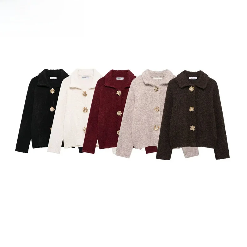 Faionable Knitted Coat for Women Autumn 2025 Sle Streetwear Versatile Button Decorated Flower ape Outerwear