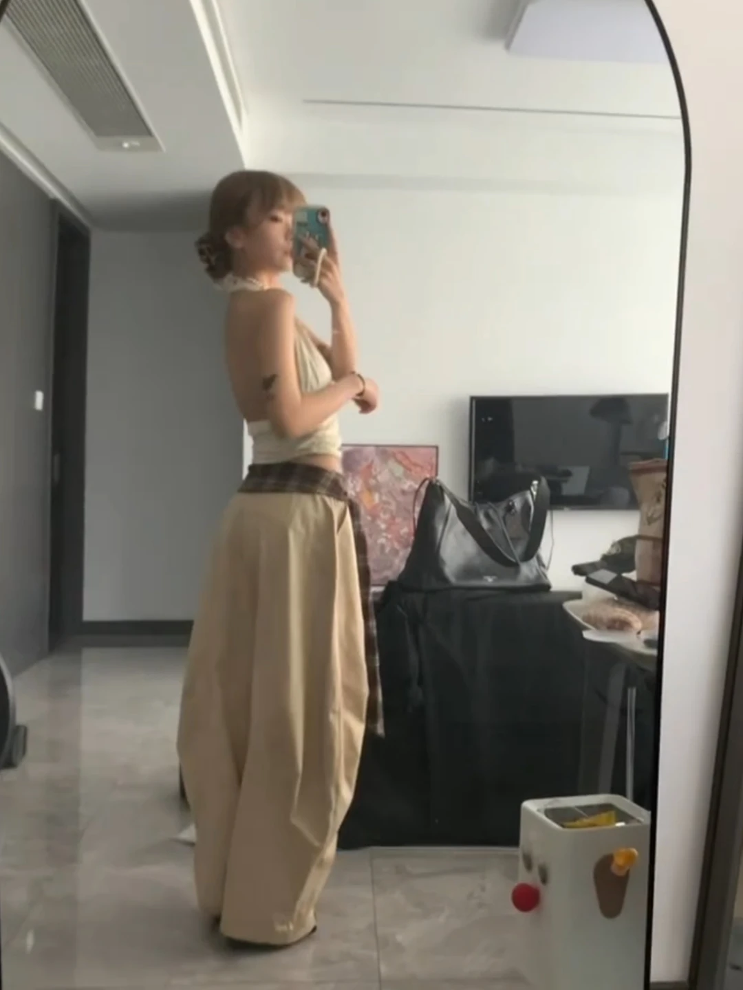 Retro Khaki Wide Leg Pants Women's Loose Slim Straight Floor-Length Trousers Autumn New Sle Korean Sle Commute Wind