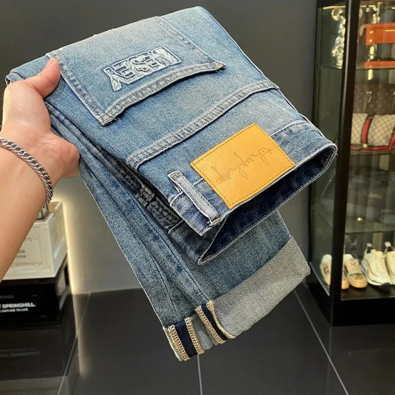 

Новые американские винтажные синие джинсы для мужчин 2026 года, слегка свободные джинсы с дырками, зауженный крой, повседневный уличный стиль, универсальные