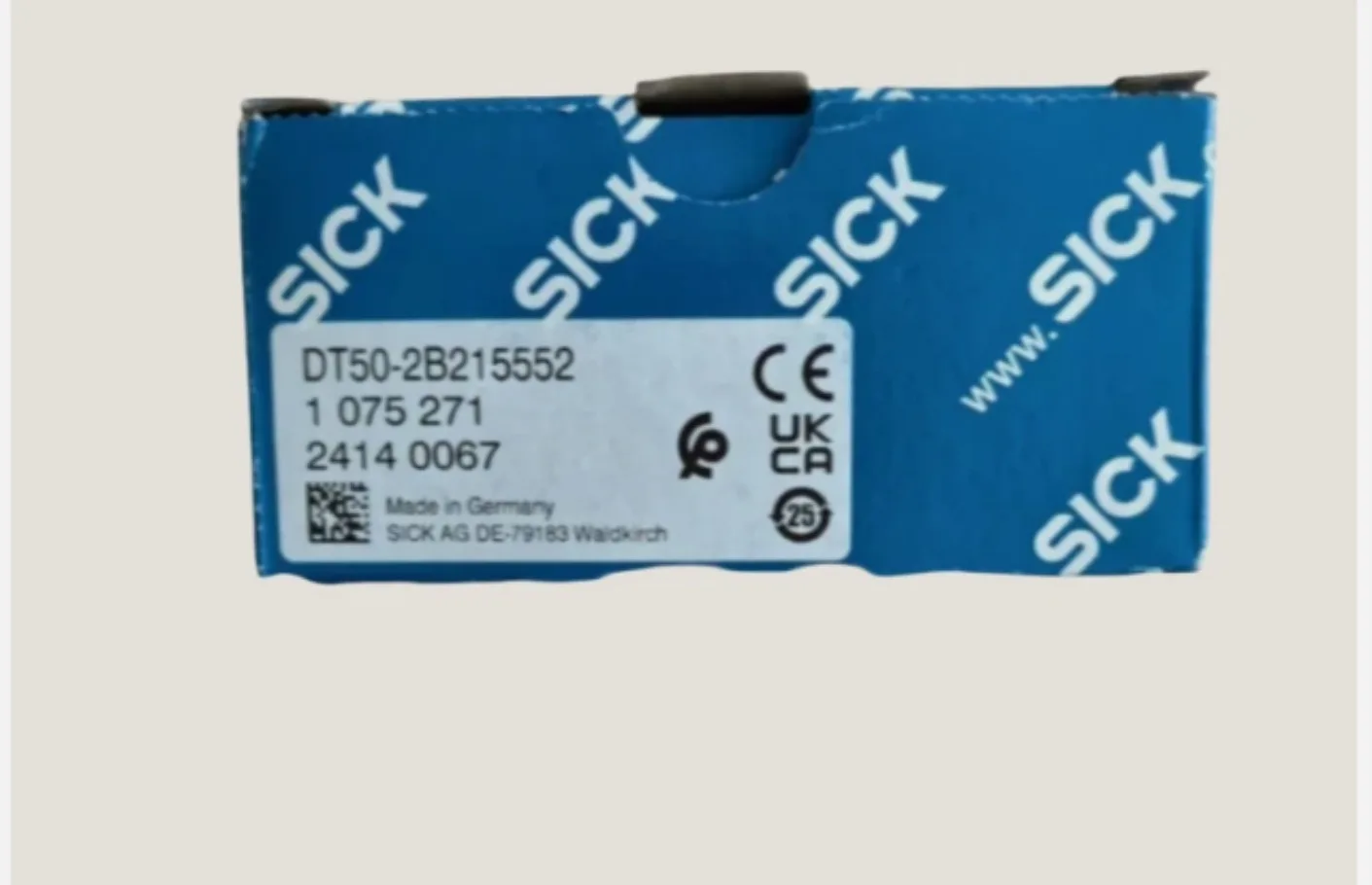 1 шт. новый датчик SICK DT50-2B215552 # xhd