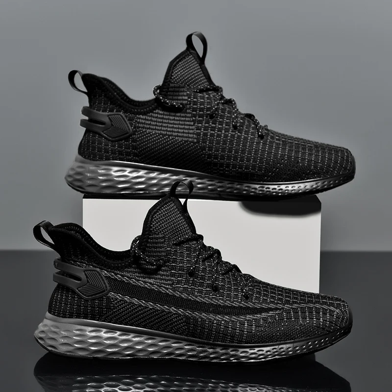 Men's outdoor sneakers new breathable four seasons speed runing shoes wear-resistant comfortable soft-sole racing sports shoes ﻿