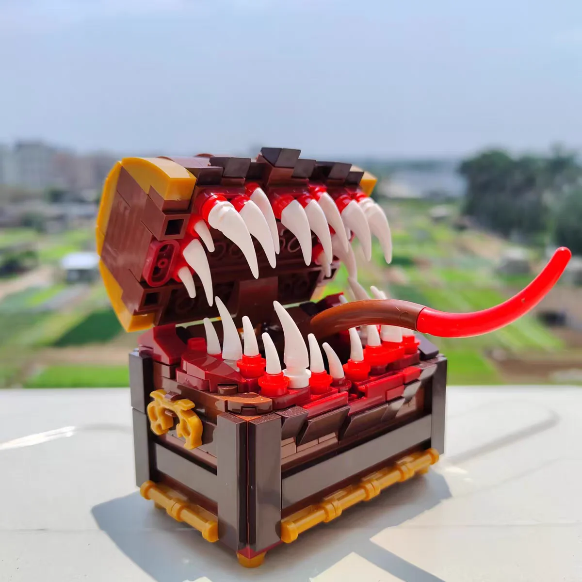 

MOC 330Pcs Mimic Treasure Chest Monster Building Block Kit Pirate Treasure Box Games Series Loot Assemble Construction Brick Set