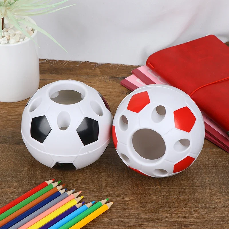 1 шт. черный/красный держатель для карандашей в форме футбольного мяча Настольный контейнер для туалетной зубной щетки контейнер для студентов канцелярские принадлежности