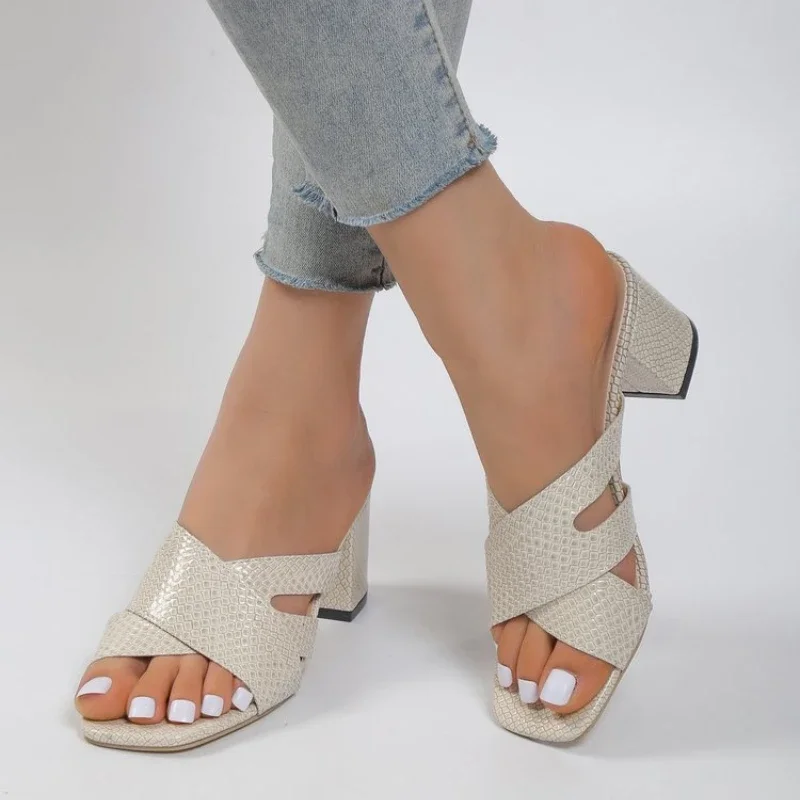 Sandali da donna in coccodrillo incrociato con tacco grosso scarpe da donna sandali da donna pantofole estive sandali Casual leggeri