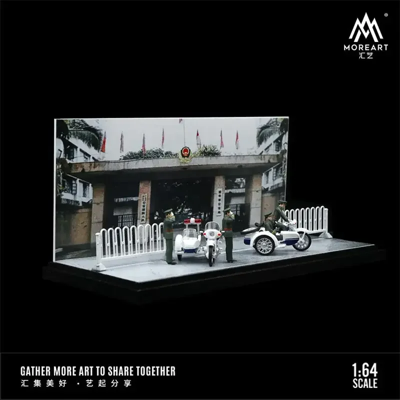 MoreArt 1:64 Police Motorcycle Figure set /People's Defenders Dioramas