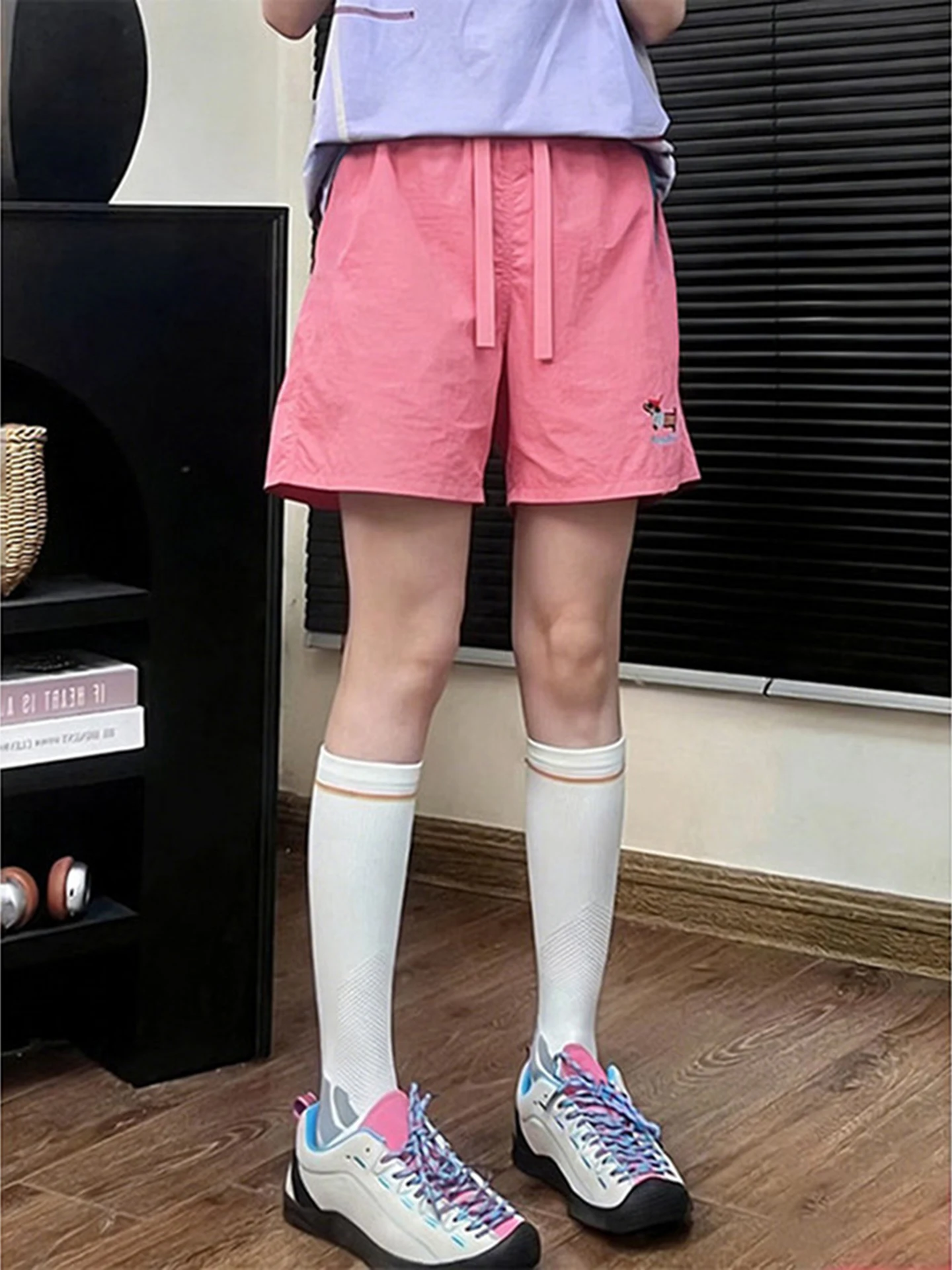 

Dopne Pink Sausage Dog Embroidery Qui Dry orts Men Women Summer Outdoor Running Sports Beach Five-Quarter Length Casua...