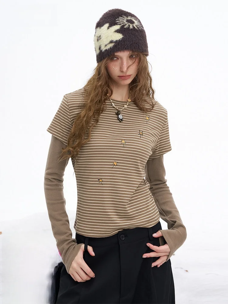 

Двухцветная полосатая удлиненная футболка-топ для женщин, зимняя повседневная, облегающая, с эффектом двухслойности, круглый вырез, принт, пэчворк, полиэстер...