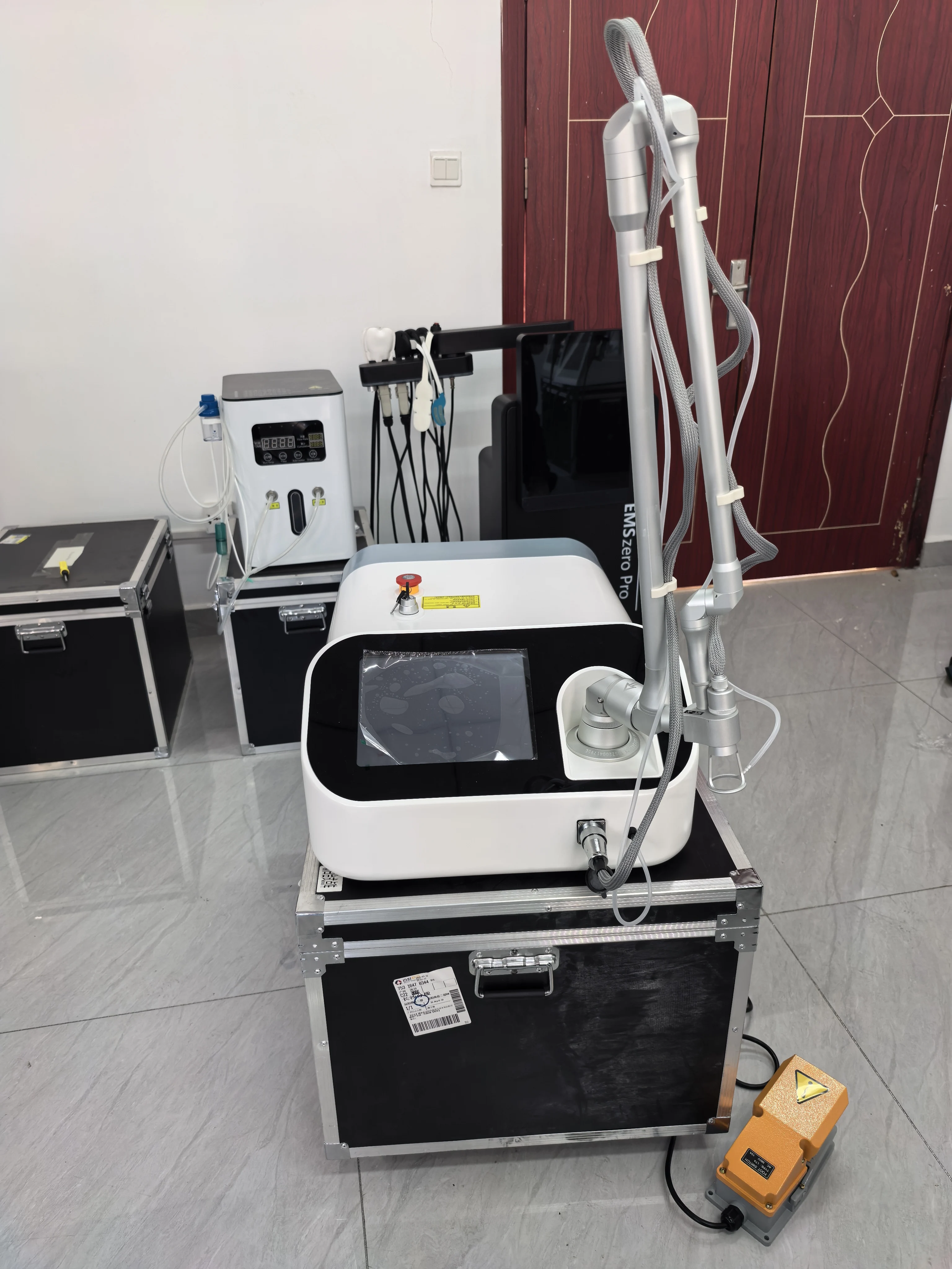 

Радиочастотная машина 4D Fotona CO2 Фракционный лазер 10600 нм Удаление шрамов от прыщей Подтяжка кожи Удаление морщин Вагинальное омоложение Красота