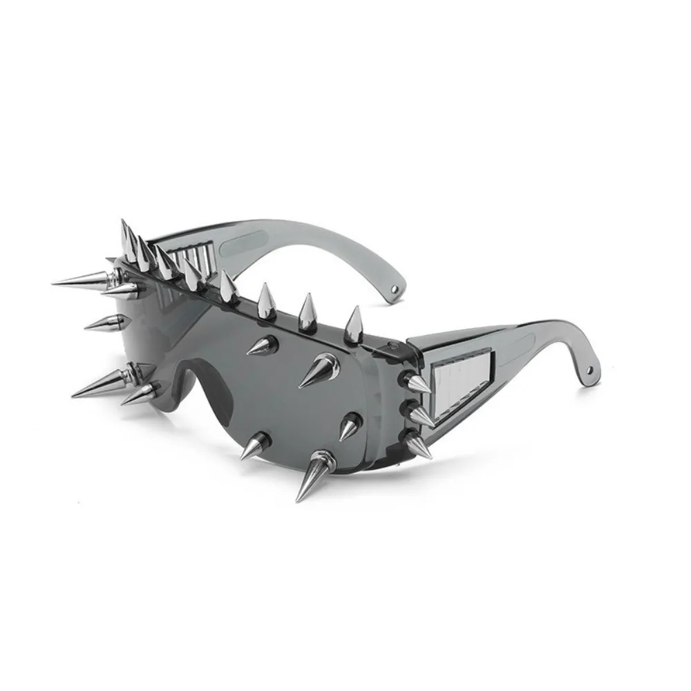 Retro Steampunk Sunglasses Exaggerated Unique Oversized Sun Glasses Individualistic UV Protection Halloween Rivet Sunglasses