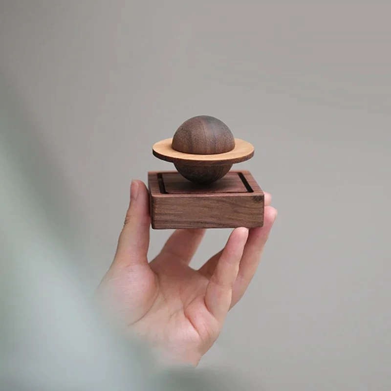 1pcs difuser wood scent No essential oil diffuser Jupiter shape home decoration fresh air present to friend dorm room essentials view 4