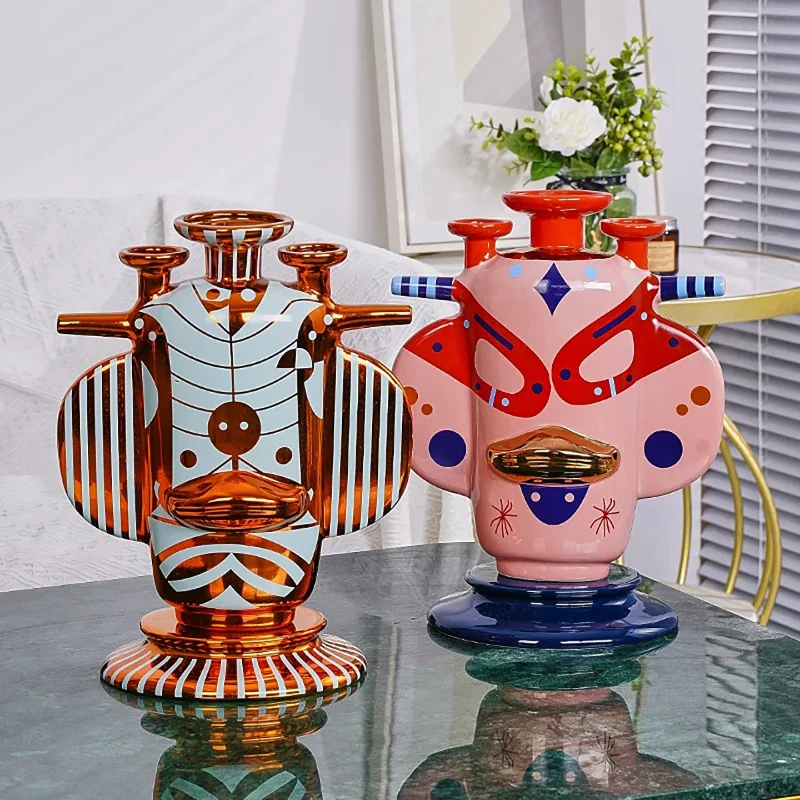 Italian Designer Nordic-style Light Luxury Creative Vase, High-end Art Ornaments for Living Room, Dining Table Candlesticks.