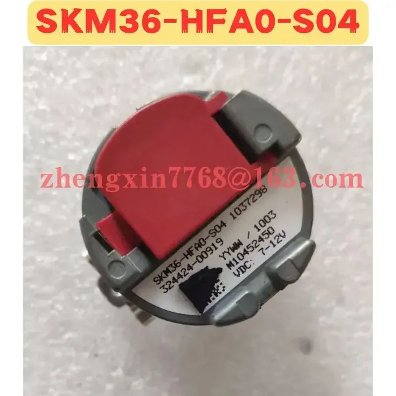 Used Encoder SKM36-HFA0-S04 SKM36 HFA0 S04 Normal Function Tested OK