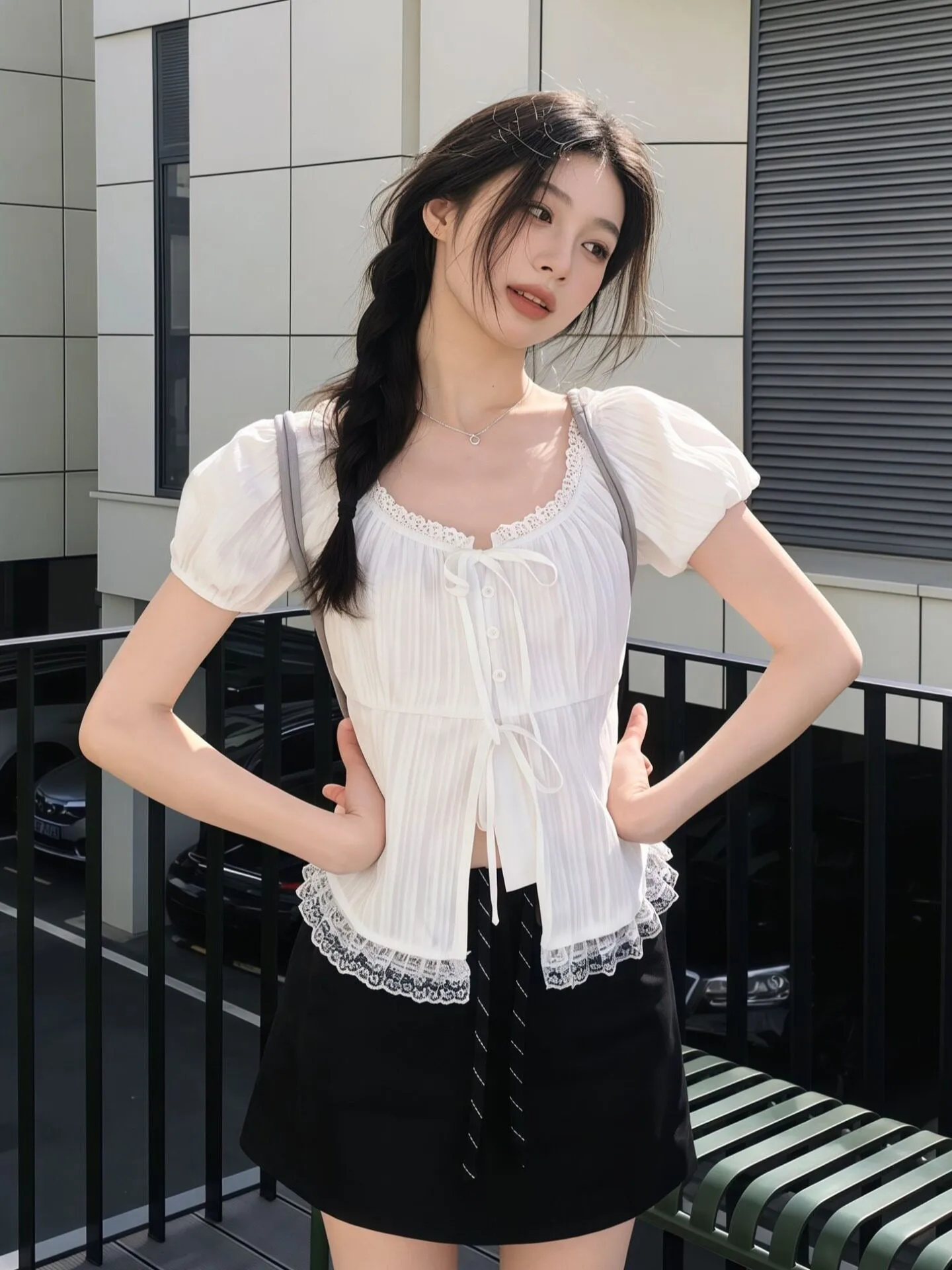 

Sweet White Short Sleeve Lace Shirt Women's Summer Unique Beautiful Bubble Sleeve Top French Style Waist-Cinching round Neck ...