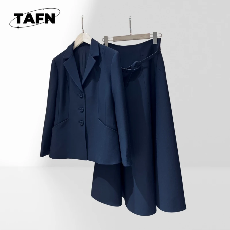 

Women’s Elegant Summer Skirt Set, Perfect for Day-to-Night Looks Fashionable for Any Occasion Skirt Set Relaxed Summer AH0423