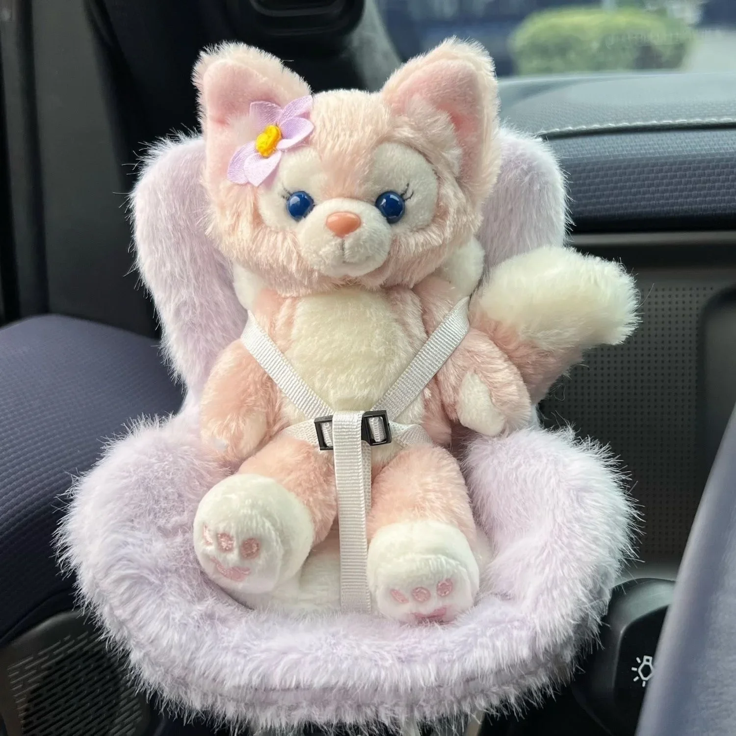 15-17cm Car Doll Seat  Labubu Doll Safety Seat Cute Doll Air Outlet Aromatherapy Decoration Car Interior Decoration image 3