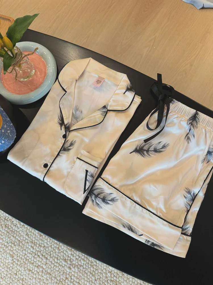 

Комплект домашней одежды из атласа с перьями цвета шампань, с коротким рукавом, удобный, мягкий, для сна, для женщин, для дома и отдыха, летний, из тонкой ткани