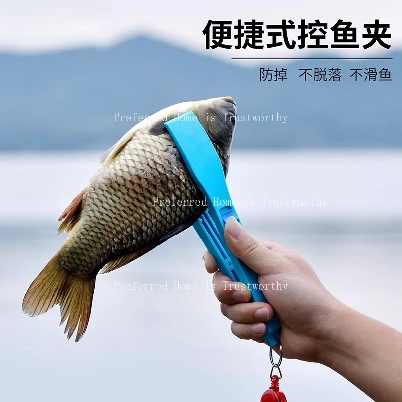 

Plastic Fish Clamp Does Not Harm Fish Claws, Fishing Clips, Anti Slip Fishing Claws, Multifunctional and Portable