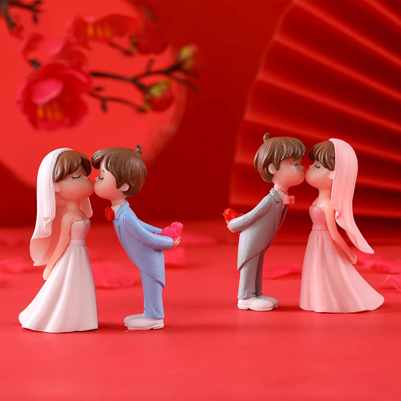 New【1Pair Cartoon Romantic Wedding Couple Figurines Garden Micro Landscape Pendant Diy Plastic Craft Garden Scene Decoration】