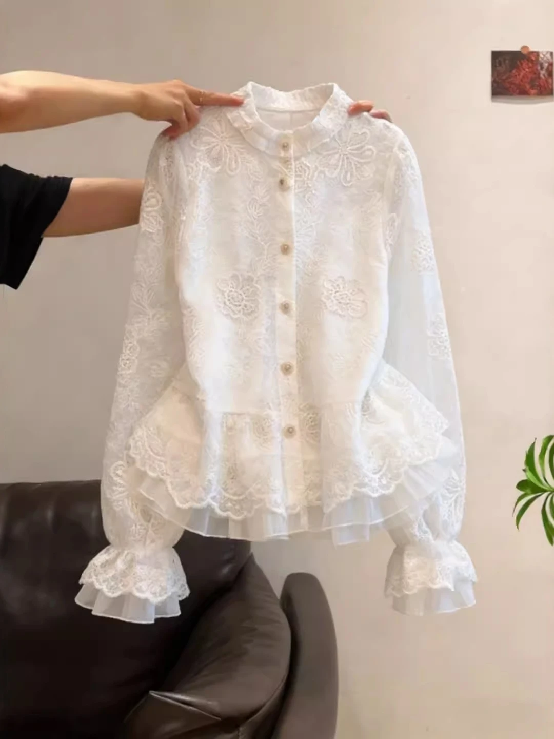 

Элегантная женская блузка с длинным рукавом, вышивкой и кружевом, воротник-стойка, шифон, весна-осень, модная, на пуговицах, для офиса и повседневной носки