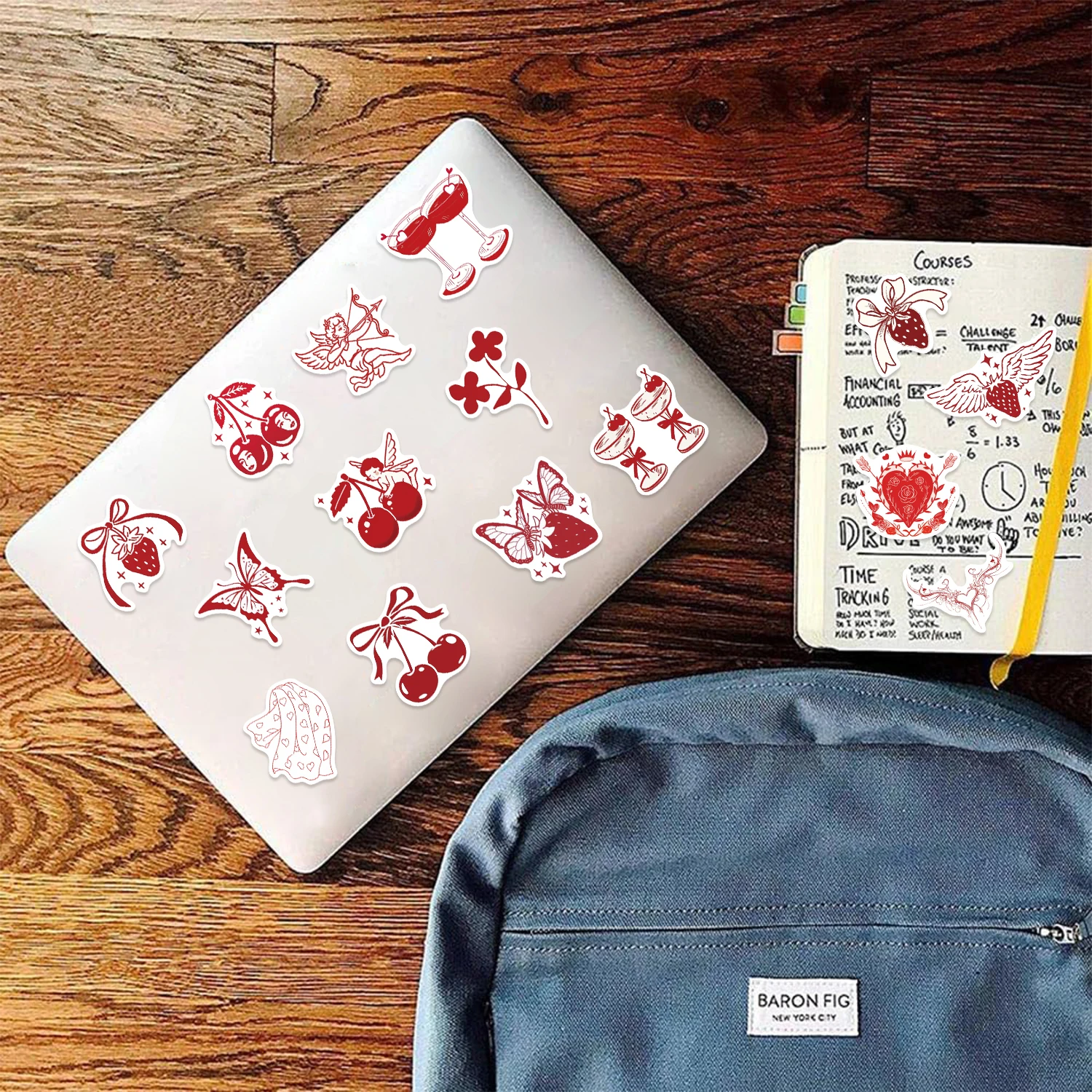 สติกเกอร์กราฟฟิตี้วาเลนไทน์สีแดง 50 ชิ้น เหมาะสำหรับตกแต่งเคสโทรศัพท์ แก้วน้ำ กีตาร์ ของขวัญสติกเกอร์กันน้ำสุดสร้างสรรค์