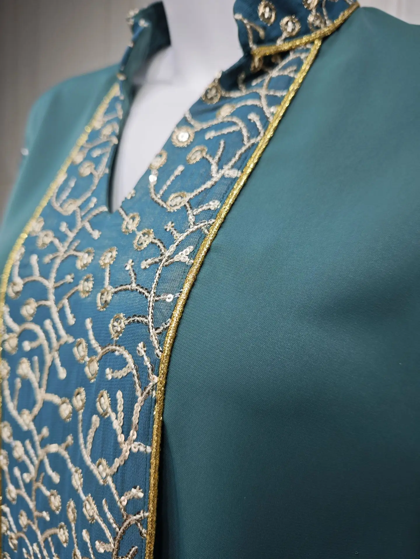 

Uni Саудовская Рамадан, арабское вечернее платье для женщин, Абая, мусульманская вышивка, абайи, рукав с кисточками, марокканский кафтан, халат 2025