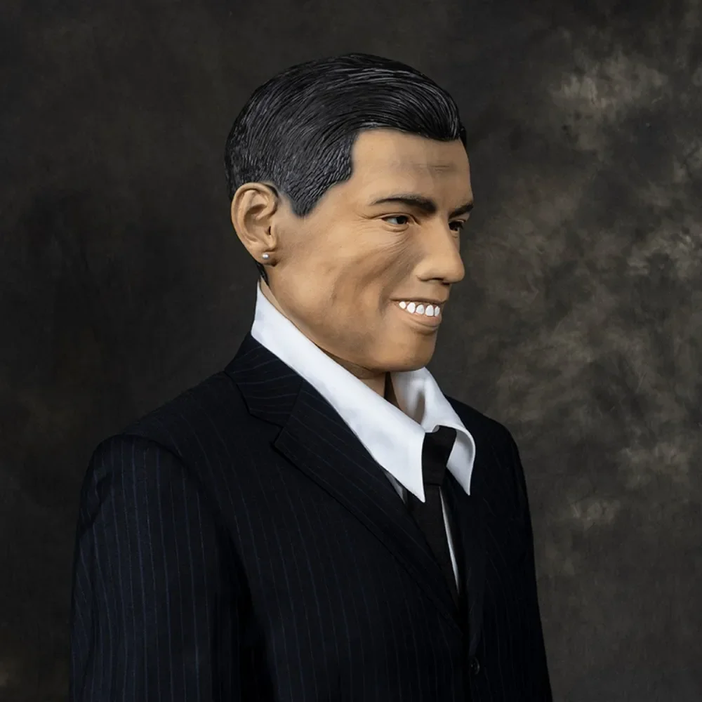 

Обязательная к покупке маска Криштиану Роналду (1 шт.) Изготовлено из натурального латекса, расписано вручную с изысканными деталями. Идеально подходит для вечеринок, фестивалей